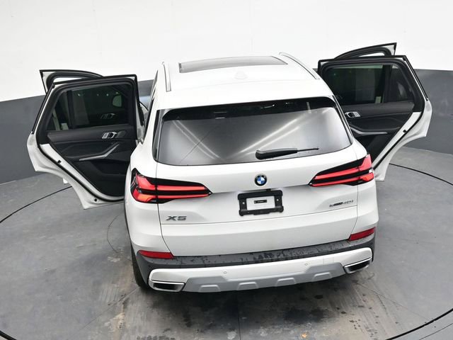 New 2026 BMW X5 sDrive40i w/ Premium Package image 43