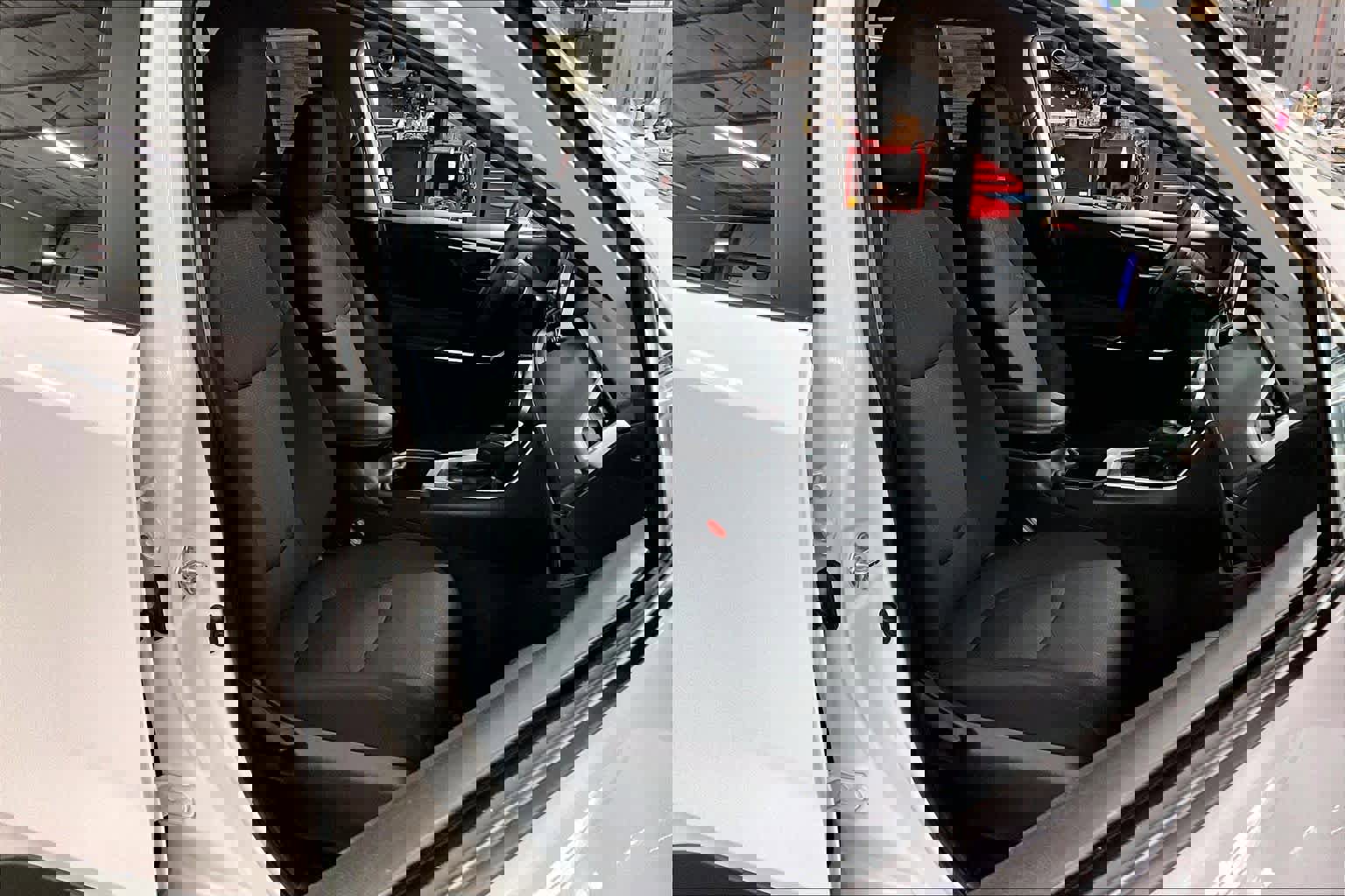 Used 2023 Toyota RAV4 XLE image 8