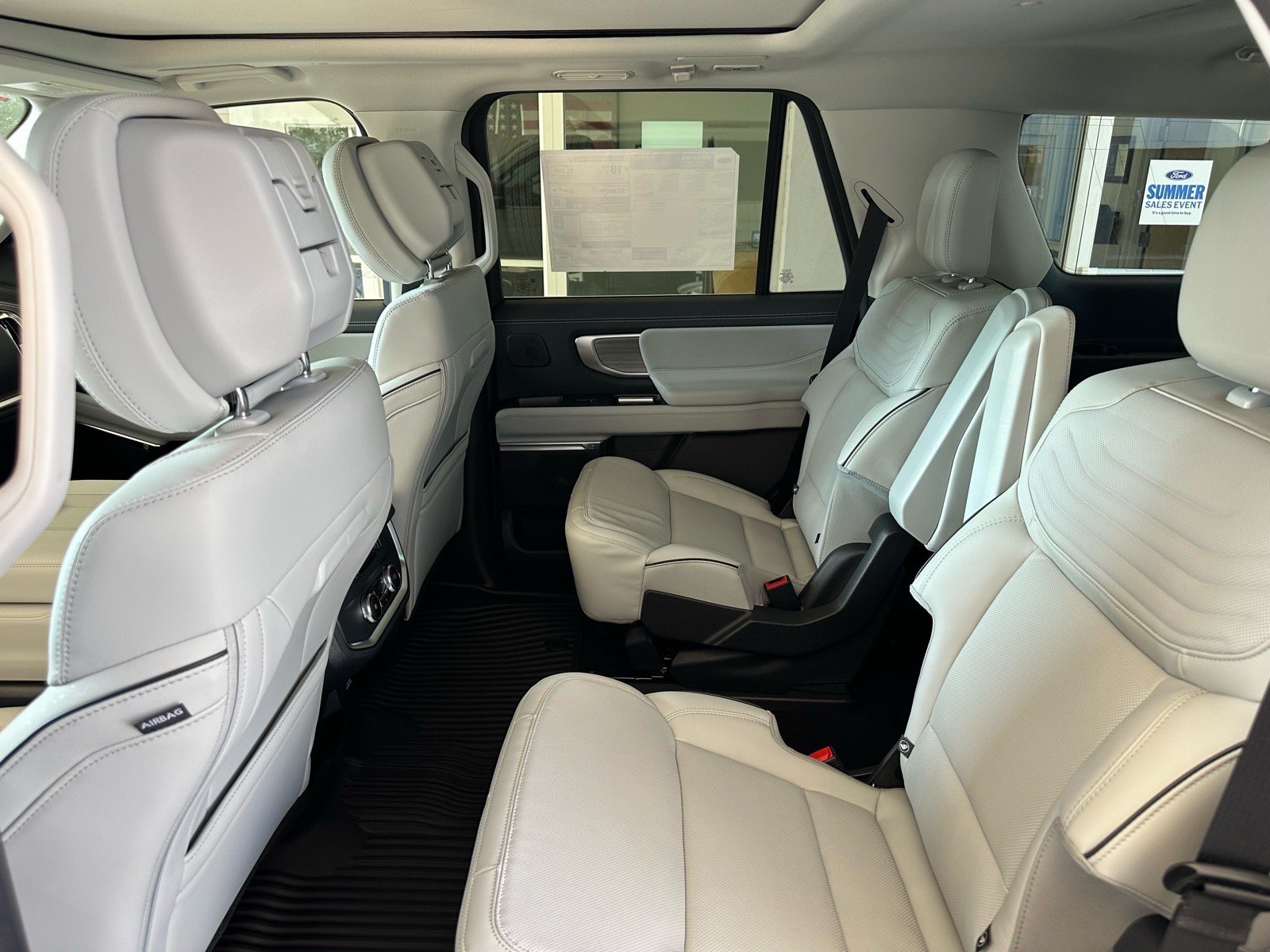 New 2027 Ford Expedition Platinum w/ Platinum Ultimate Package AWD/4WD image 23