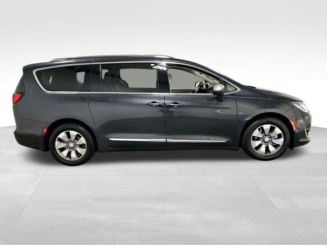 Used 2020 Chrysler Pacifica Limited w/ Advanced Safetytec Group FWD image 2