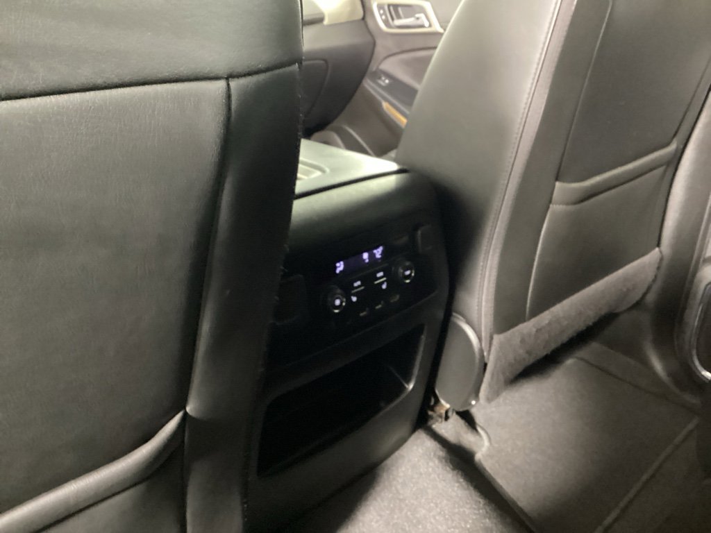 Used 2020 GMC Yukon XL Denali w/ Open Road Package image 31