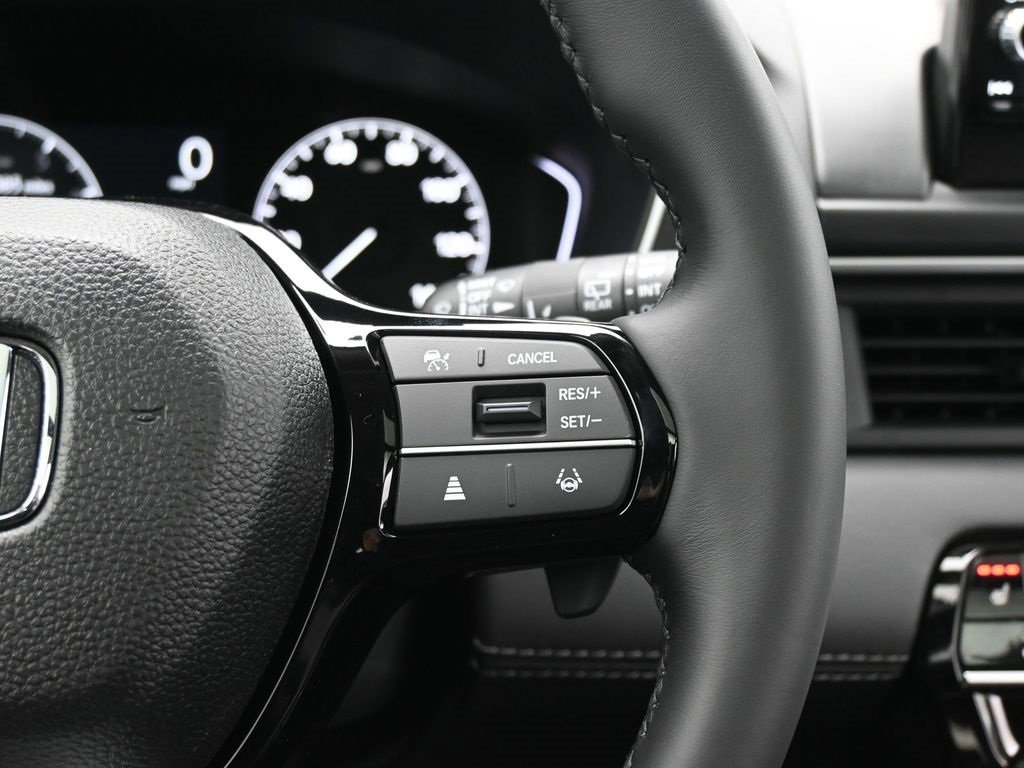 New 2025 Honda Pilot Touring image 50