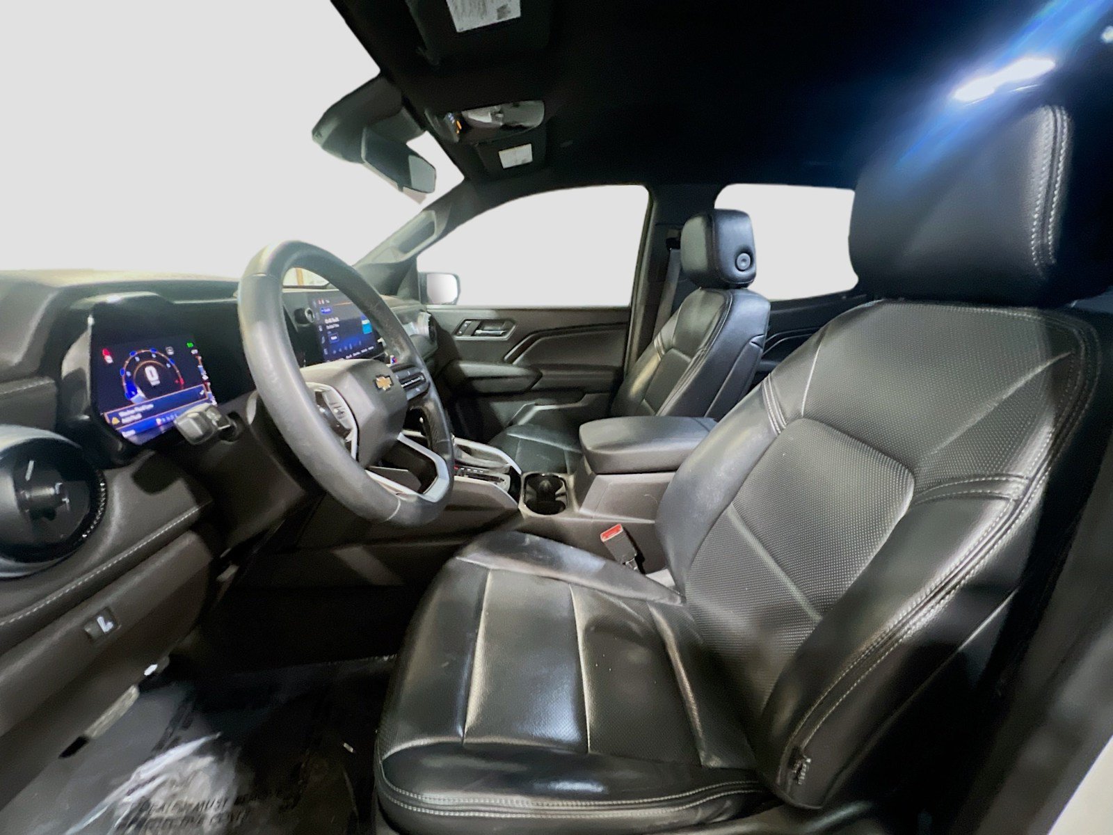 Used 2023 Chevrolet Colorado LT w/ LPO, Pro Essentials Package RWD image 14
