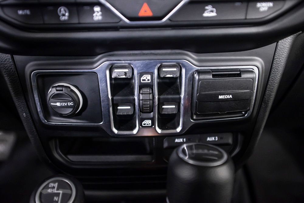 Used 2020 Jeep Gladiator Sport w/ Quick Order Package 24S AWD/4WD image 31