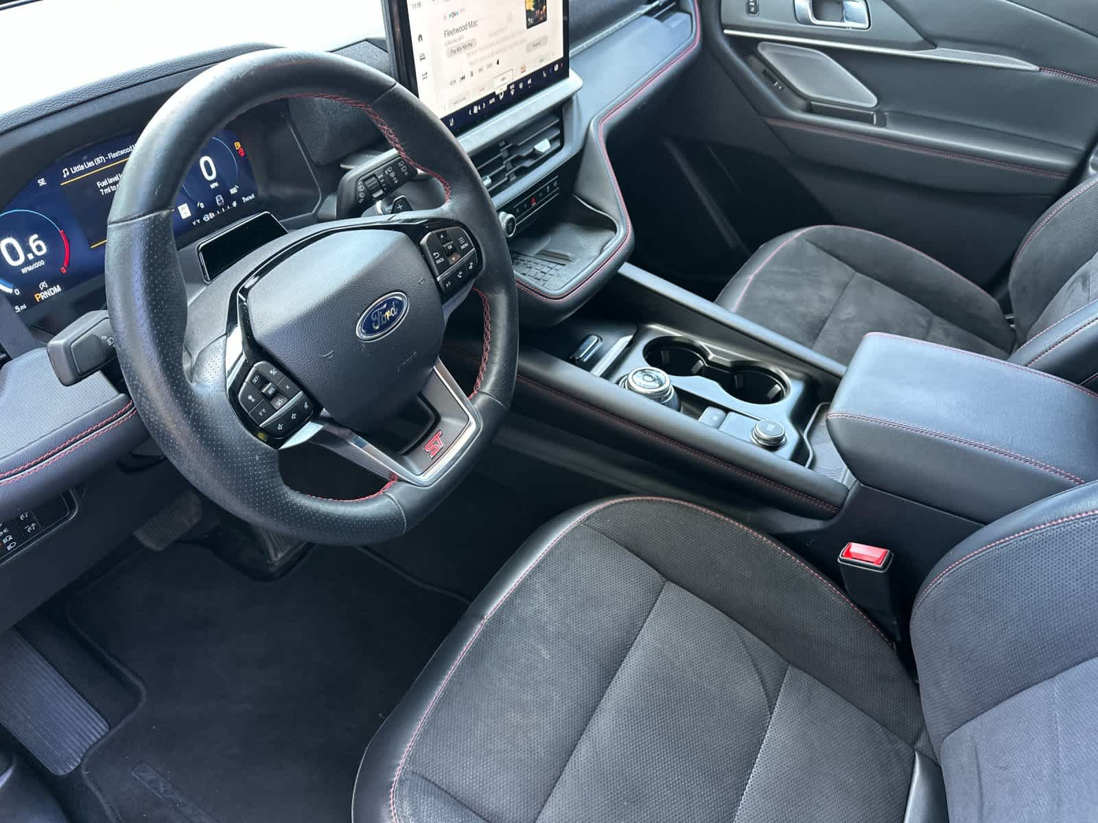 Certified 2025 Ford Explorer ST RWD image 11
