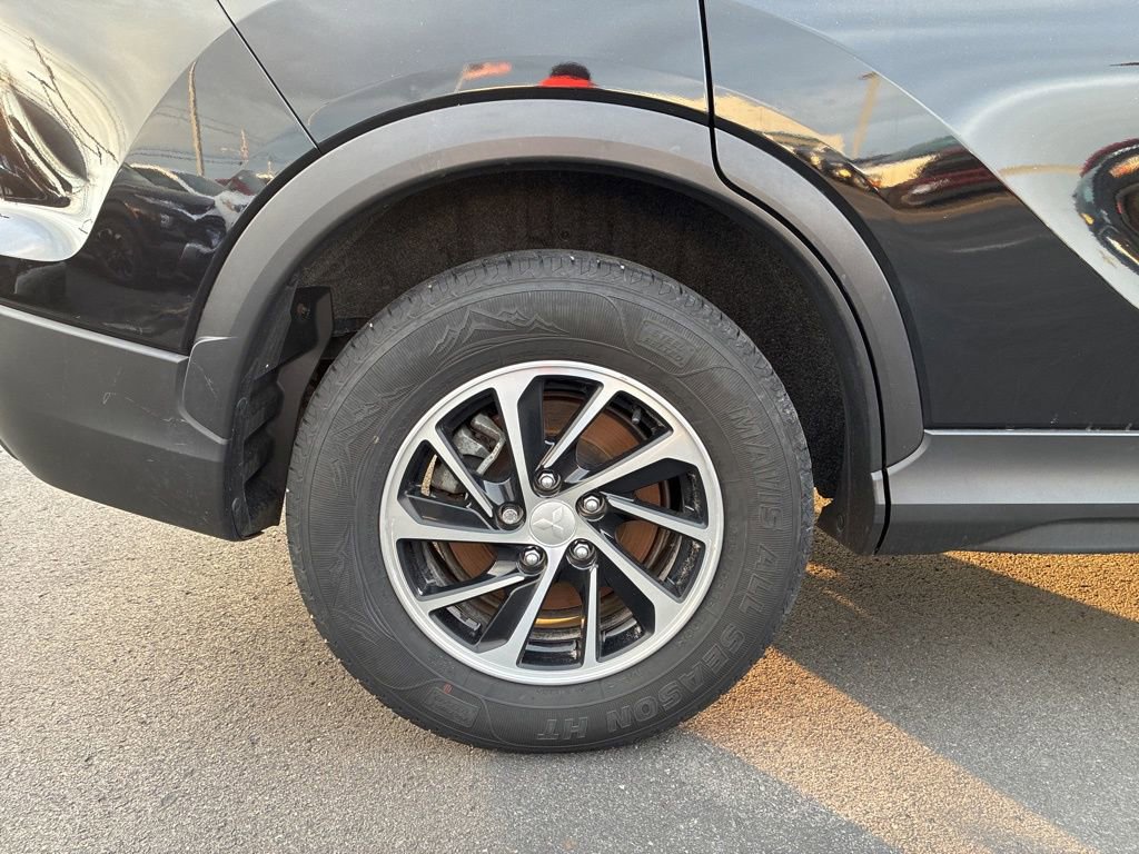 Used 2022 Mitsubishi Eclipse Cross ES image 12