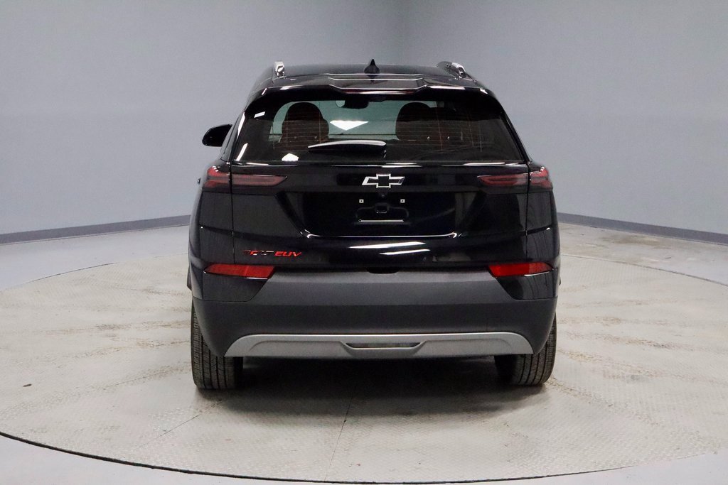 Used 2023 Chevrolet Bolt EUV Premier w/ Sun & Sound Package image 9