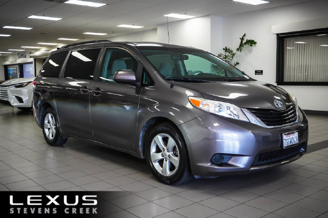 Used 2014 Toyota Sienna LE