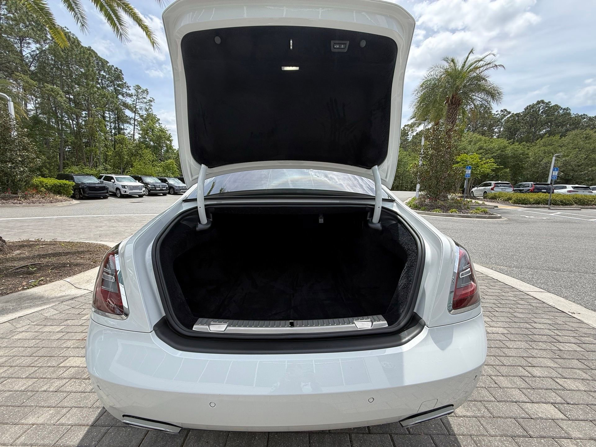 Used 2022 Rolls-Royce Ghost image 16