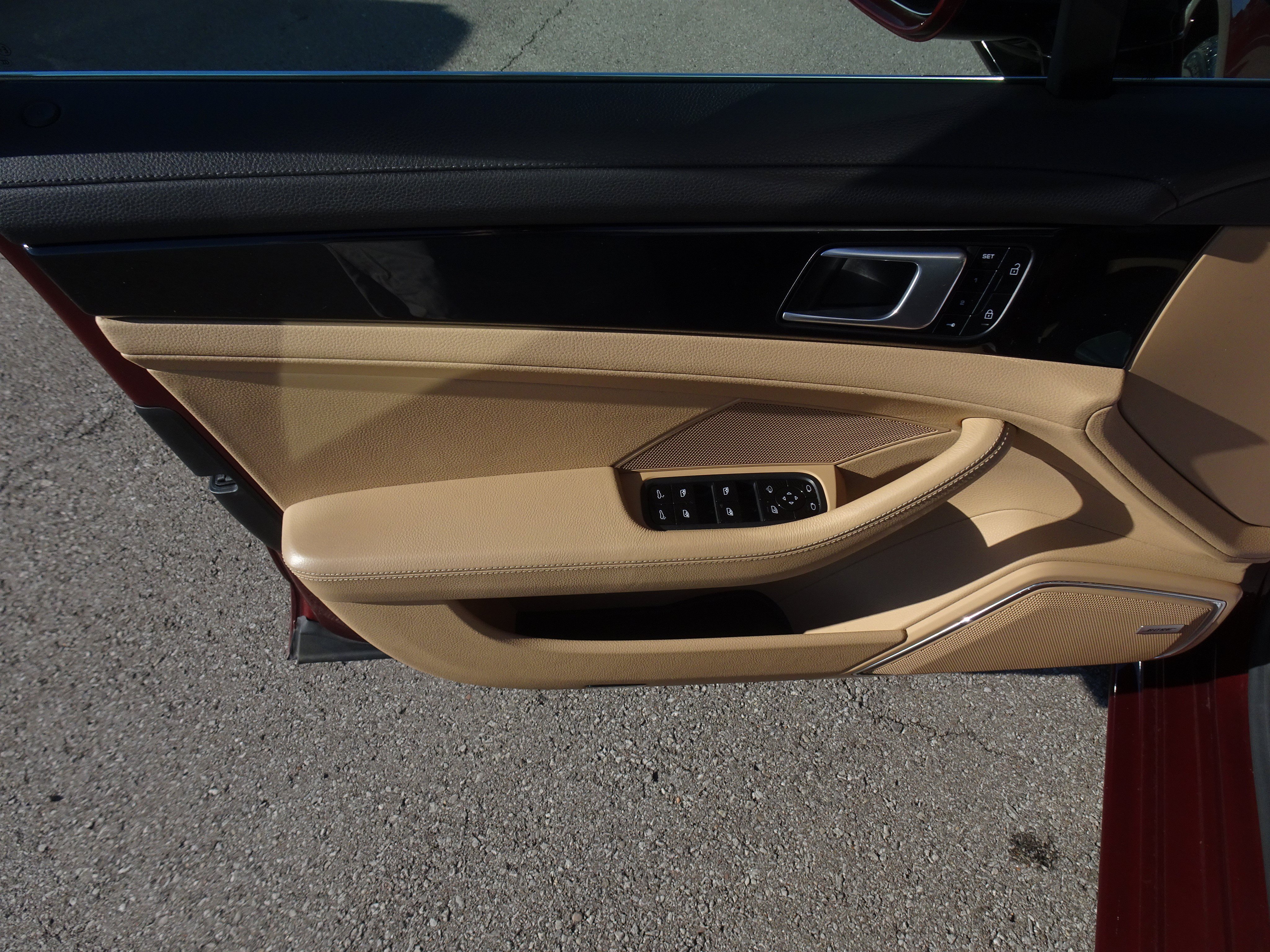 Used 2021 Porsche Panamera 4S AWD/4WD image 14