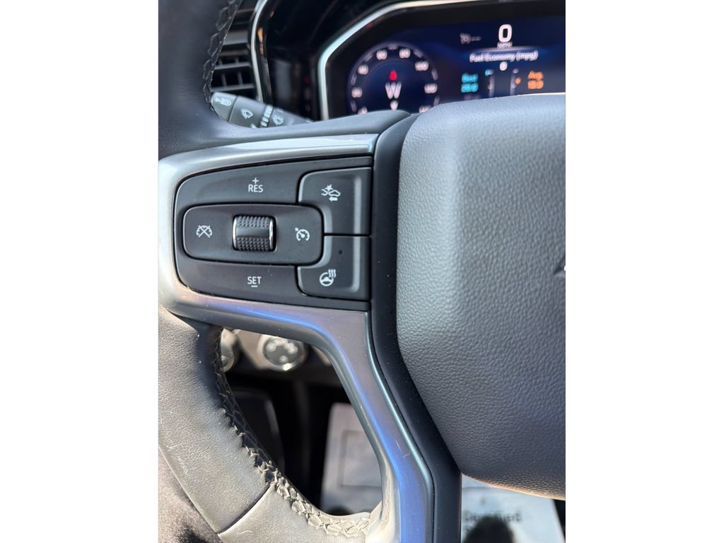 Used 2025 Chevrolet Silverado 1500 LT AWD/4WD image 38