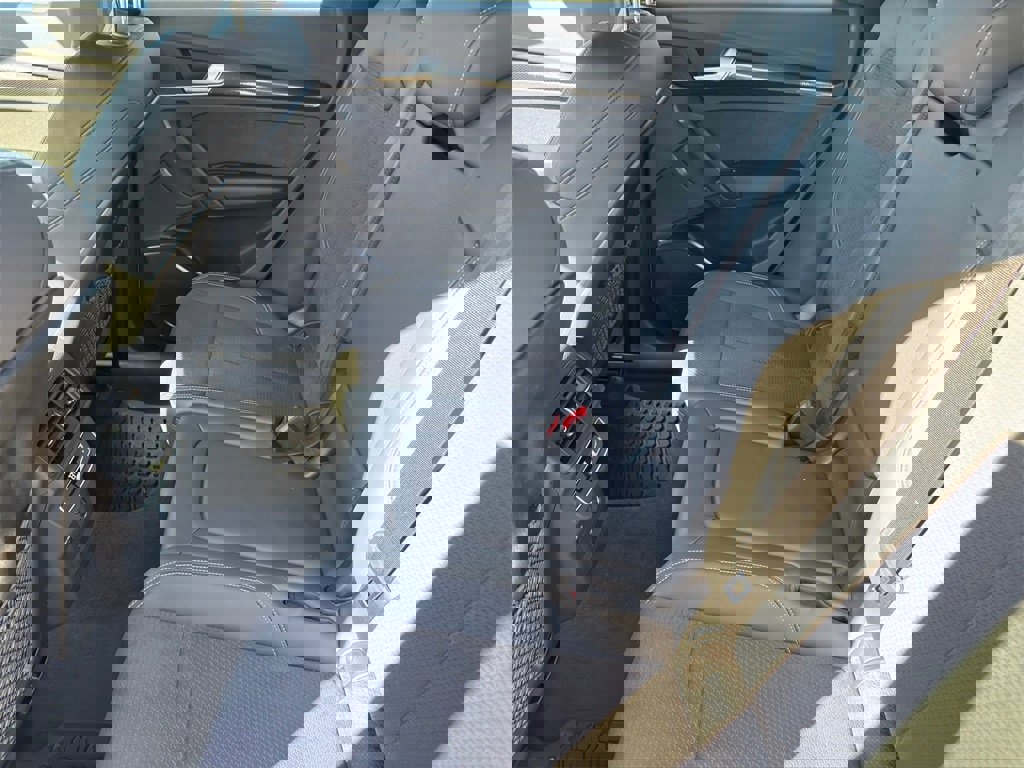 Used 2024 Audi SQ5 Premium image 25