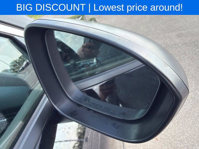 Used 2023 Nissan Rogue S AWD/4WD image 8