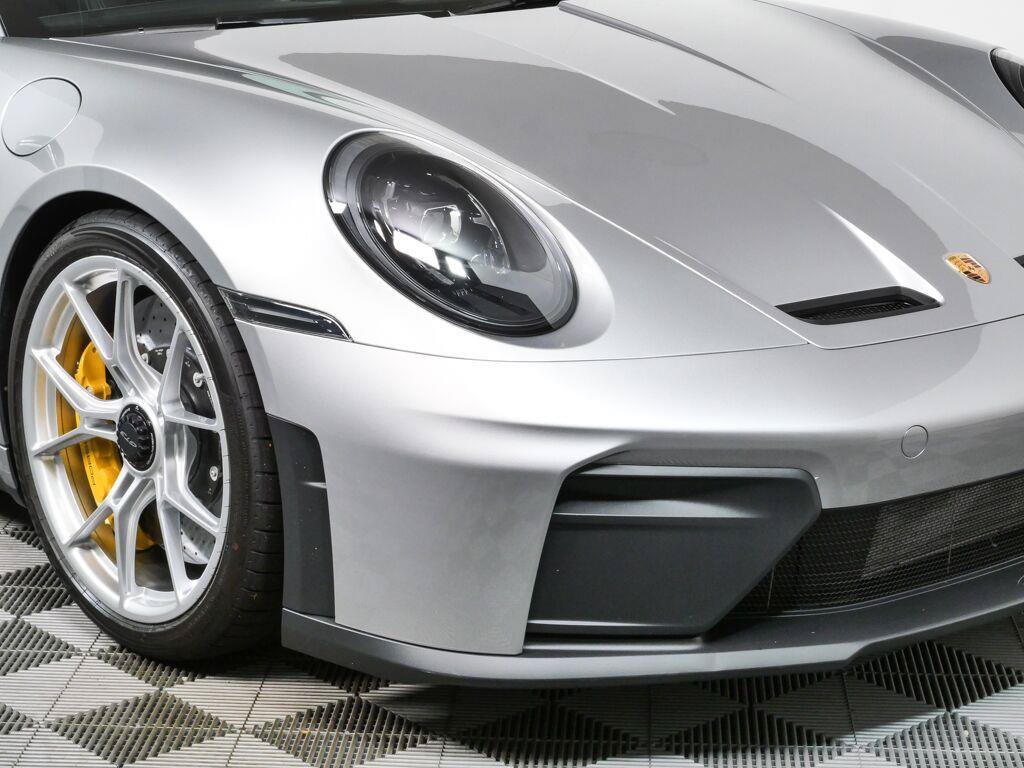 Certified 2026 Porsche 911 GT3 RWD image 31
