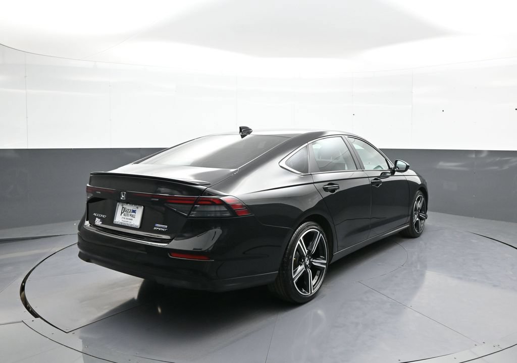 Used 2025 Honda Accord Sport image 6