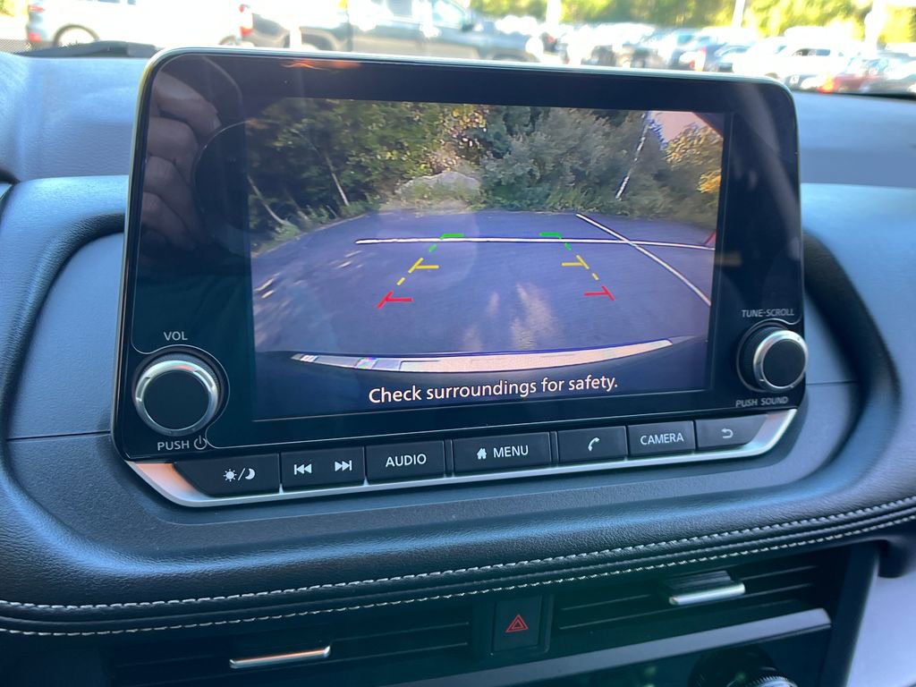 Used 2023 Nissan Rogue SV image 19