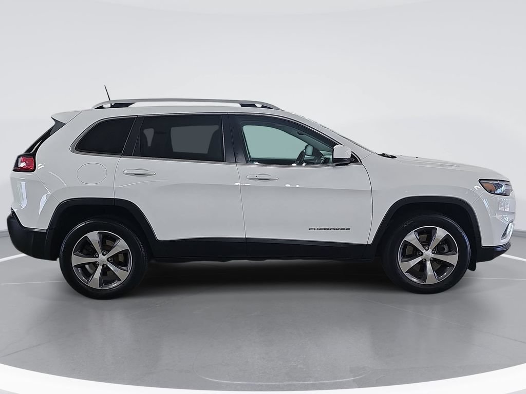 Used 2020 Jeep Cherokee Limited AWD/4WD image 2