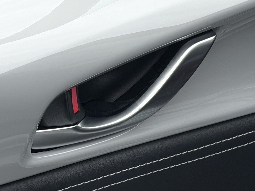 New 2026 MAZDA MX-5 Miata Club RWD image 17