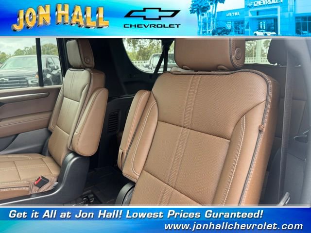 New 2026 Chevrolet Suburban High Country image 24