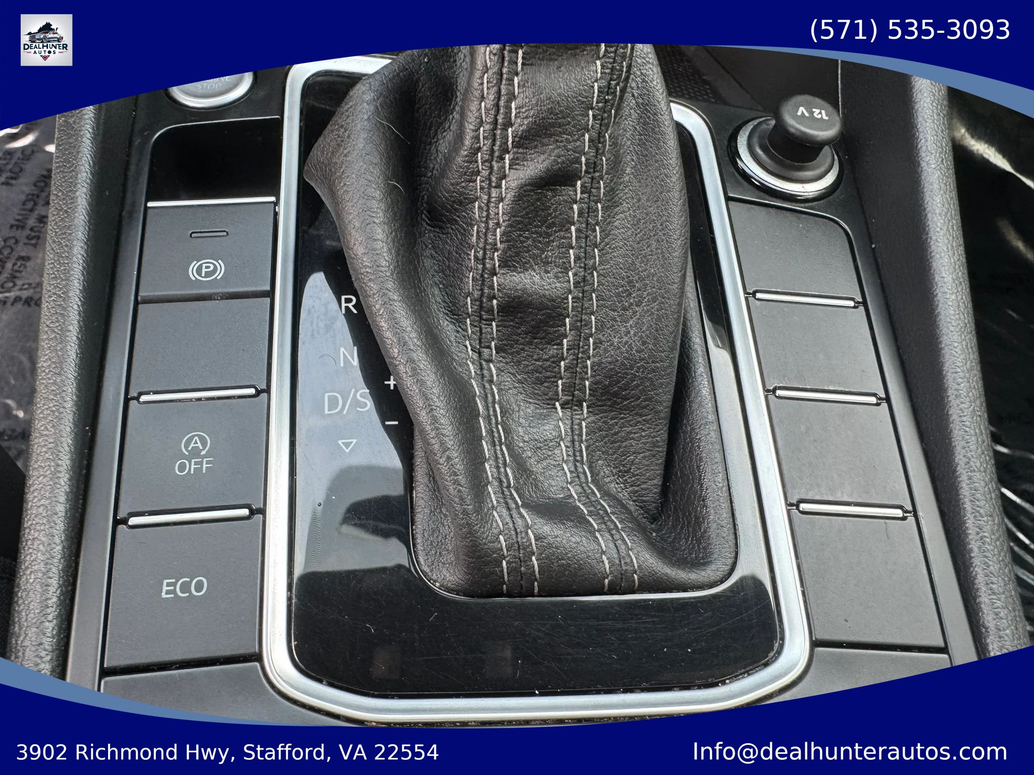 Used 2019 Volkswagen Jetta R-Line FWD image 31