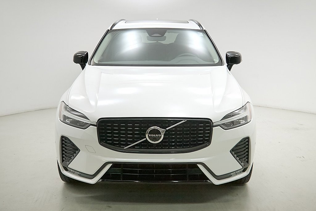 Certified 2023 Volvo XC60 B5 Plus w/ Protection Package Premier image 5