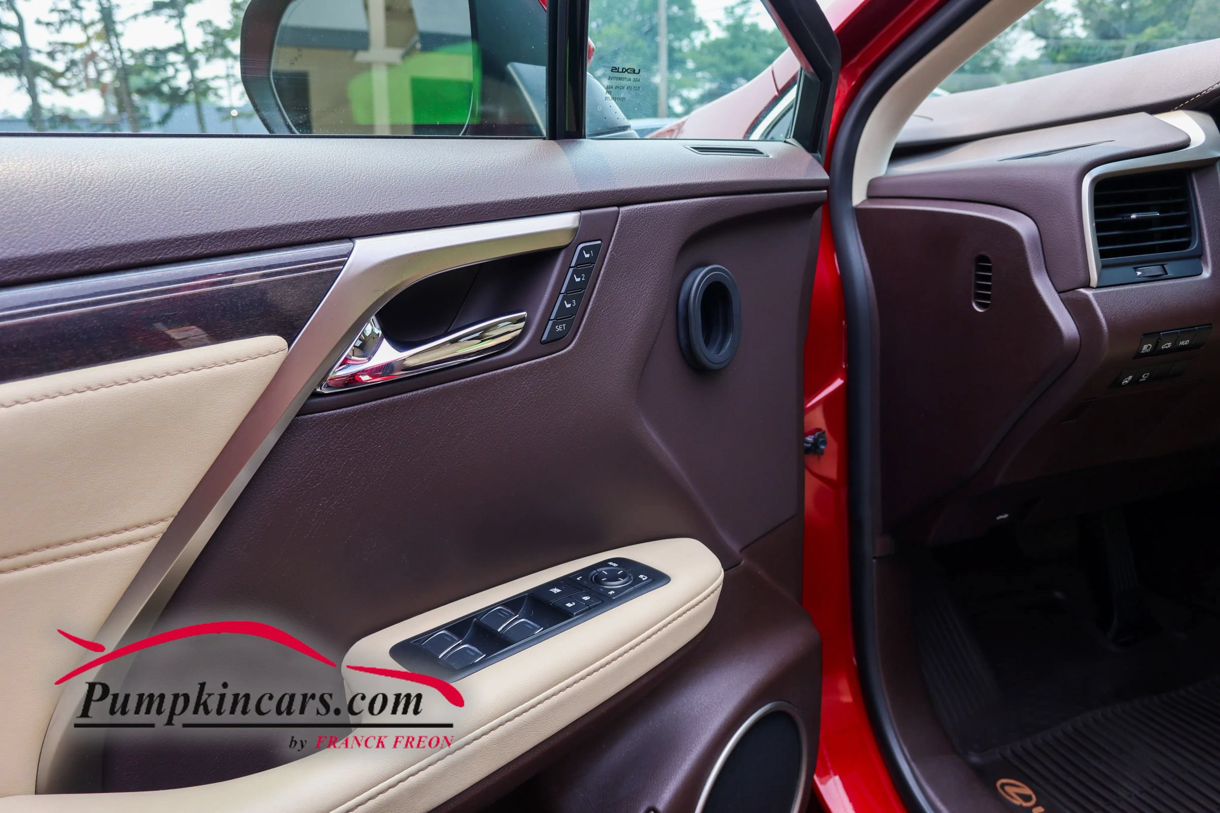 Used 2018 Lexus RX 350 AWD w/ Luxury Package image 16