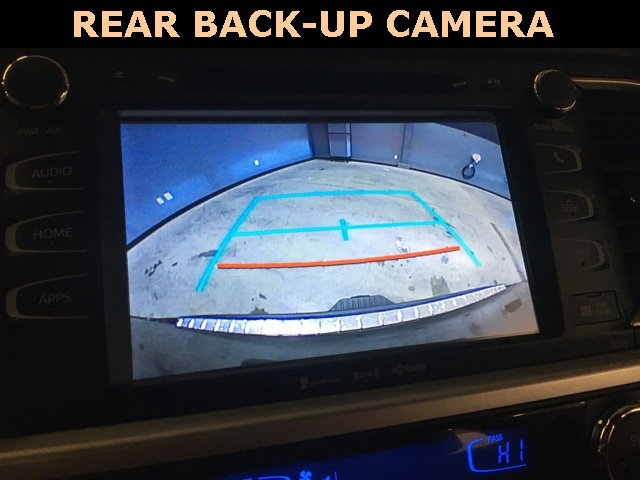 Used 2018 Toyota Highlander XLE image 26