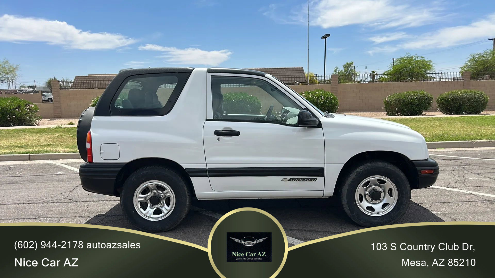 Used 1999 Chevrolet Tracker 2WD Convertible image 1