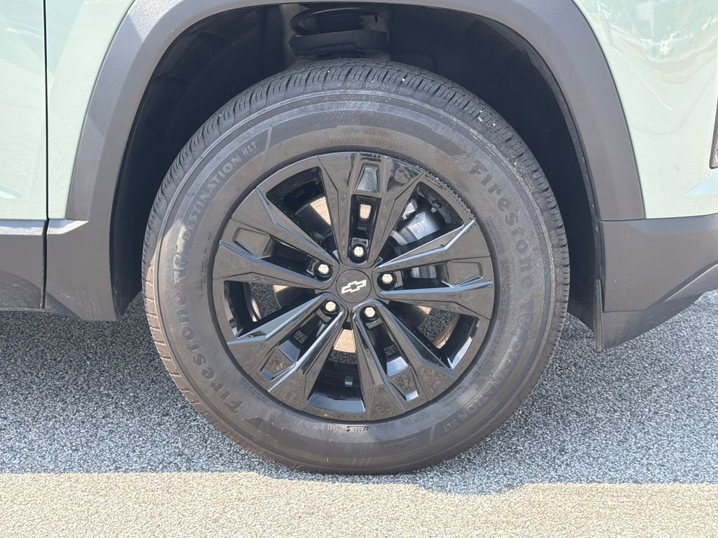 Used 2025 Chevrolet Equinox LT image 12