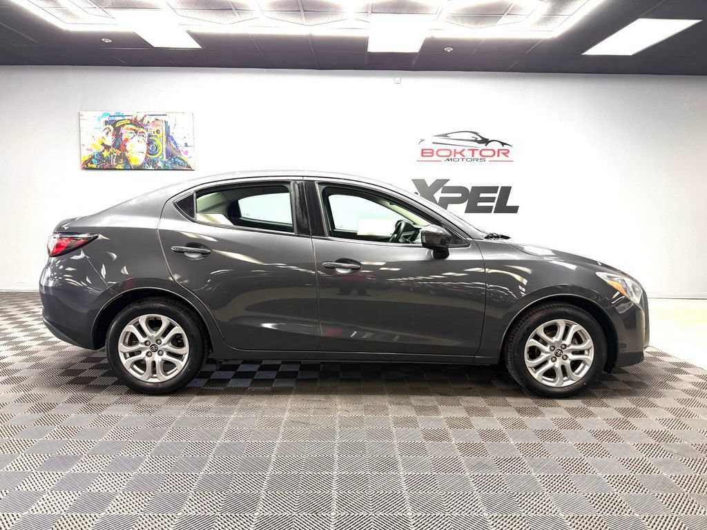 Used 2017 Toyota Yaris iA FWD image 17