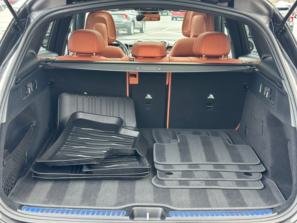 Used 2023 Mercedes-Benz GLC 300 4MATIC image 6