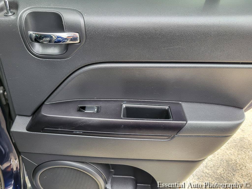 Used 2014 Jeep Patriot High Altitude FWD image 22
