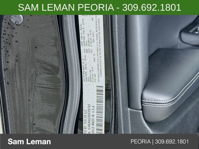 New 2025 Jeep Grand Cherokee L Altitude image 32