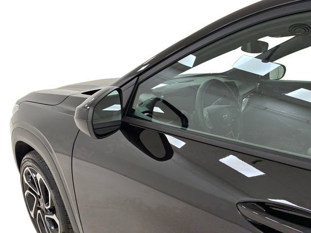 Certified 2025 Chevrolet Trax RS w/ Sunroof Package FWD image 10