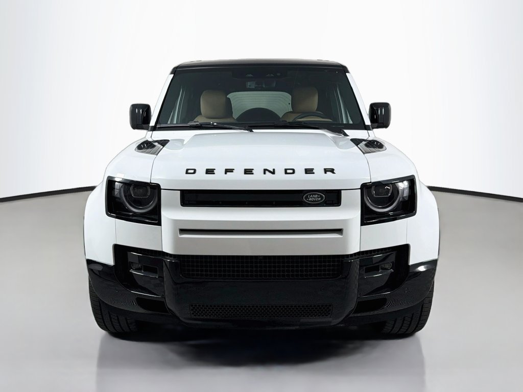 New 2026 Land Rover Defender 130 X-Dynamic SE AWD/4WD image 2