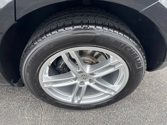 Used 2020 Porsche Macan AWD/4WD image 11