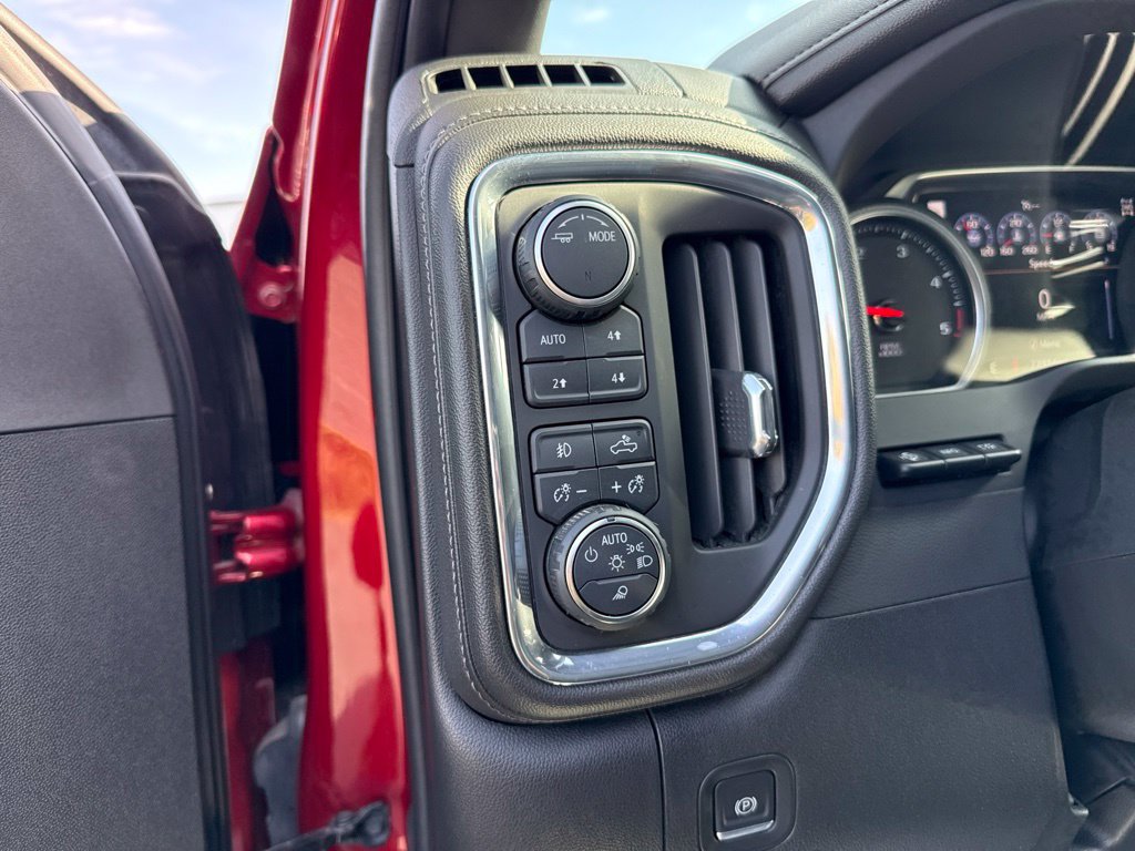 Used 2023 Chevrolet Silverado 3500 High Country w/ Z71 Off-Road Package AWD/4WD image 32
