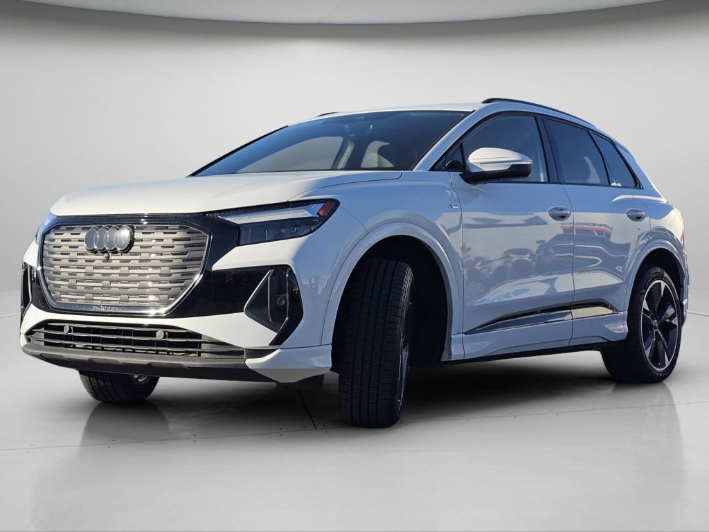 Used 2023 Audi Q4 e-tron Premium w/ Convenience Package image 21