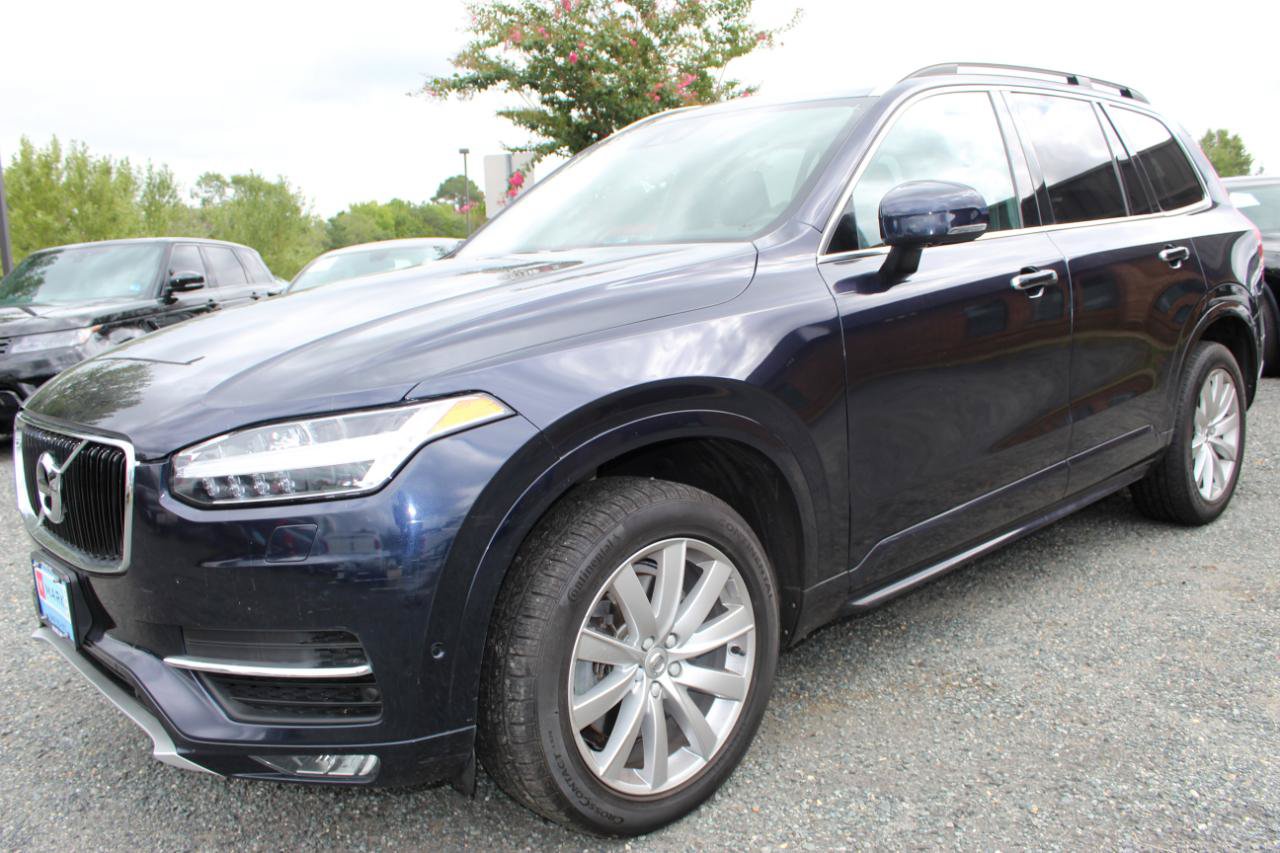 Used 2017 Volvo XC90 T6 Momentum w/ Vision Package