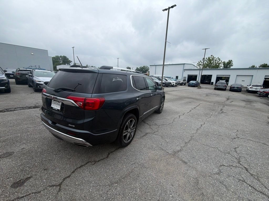 Used 2019 GMC Acadia Denali w/ Technology Package AWD/4WD image 4