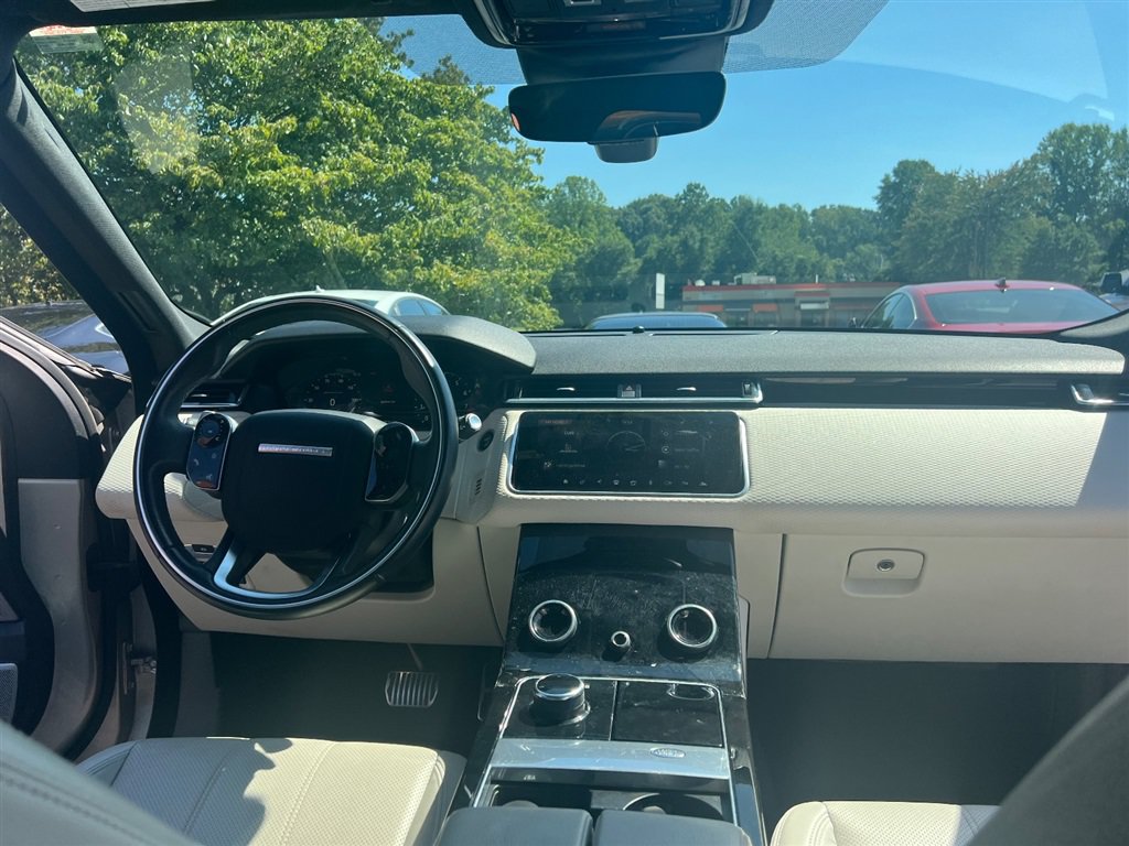 Used 2020 Land Rover Range Rover Velar R-Dynamic S AWD/4WD image 24