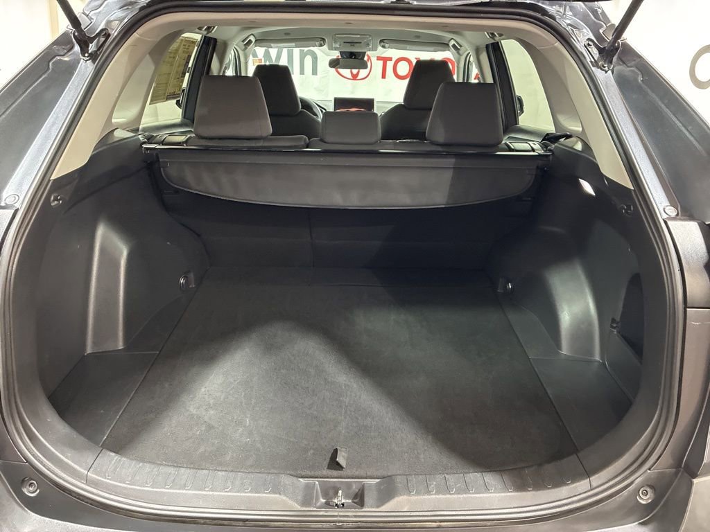 Used 2023 Toyota RAV4 XLE image 19