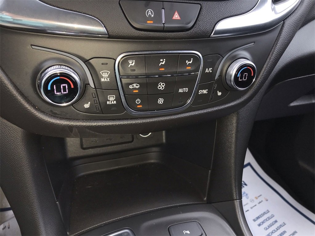 Used 2023 Chevrolet Equinox LT image 18