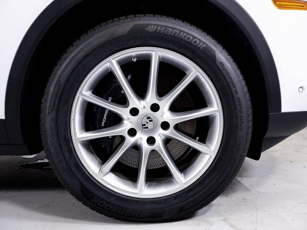 Certified 2025 Porsche Cayenne image 21