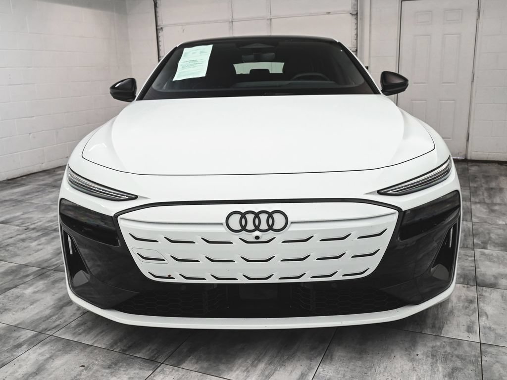 Used 2025 Audi S6 e-tron Prestige w/ 21" Black Optic Package AWD/4WD image 2