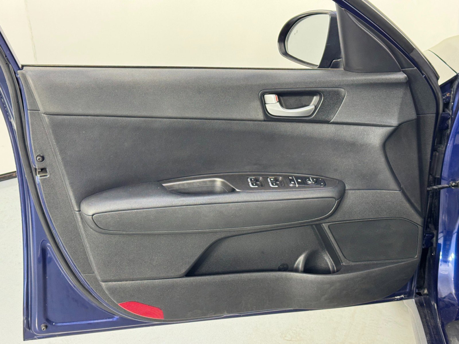 Used 2018 Kia Optima S w/ Panoramic Sunroof Package image 36