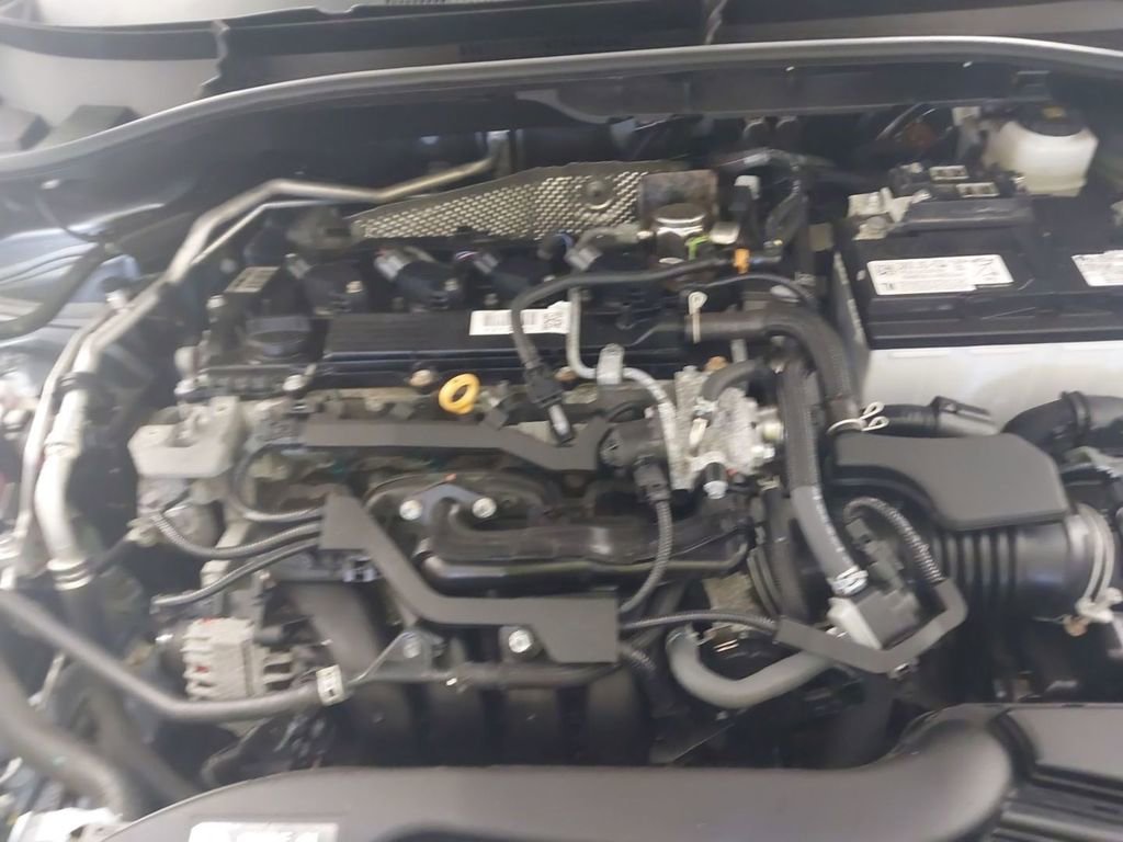 Used 2023 Toyota Corolla Cross L image 42