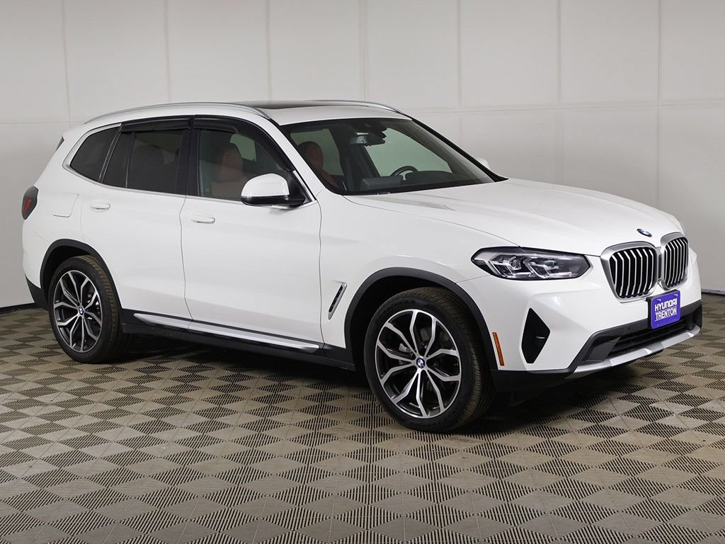 Used 2022 BMW X3 xDrive30i AWD/4WD image 2