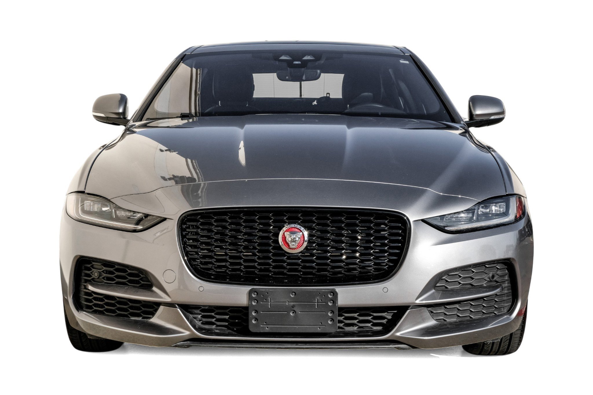 Used 2020 Jaguar XE S image 5