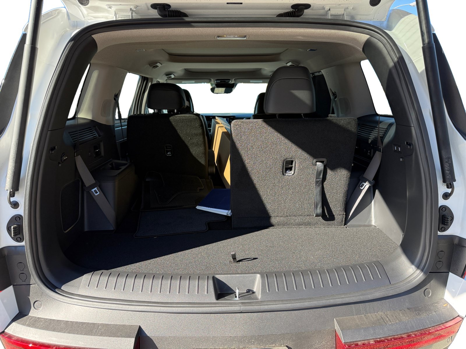New 2026 Hyundai Santa Fe Limited AWD/4WD image 17